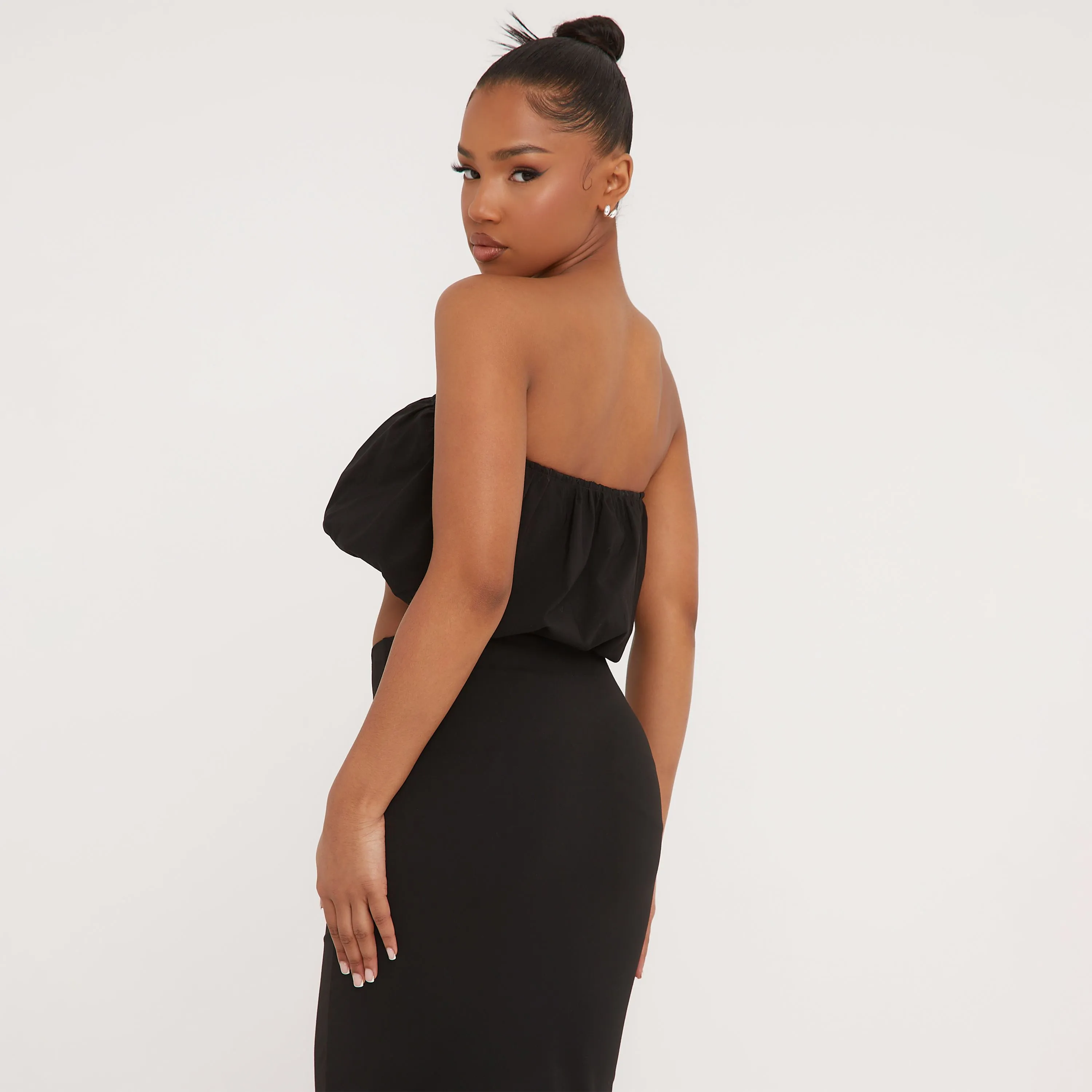 Bandeau Puffball Crop Top In Black