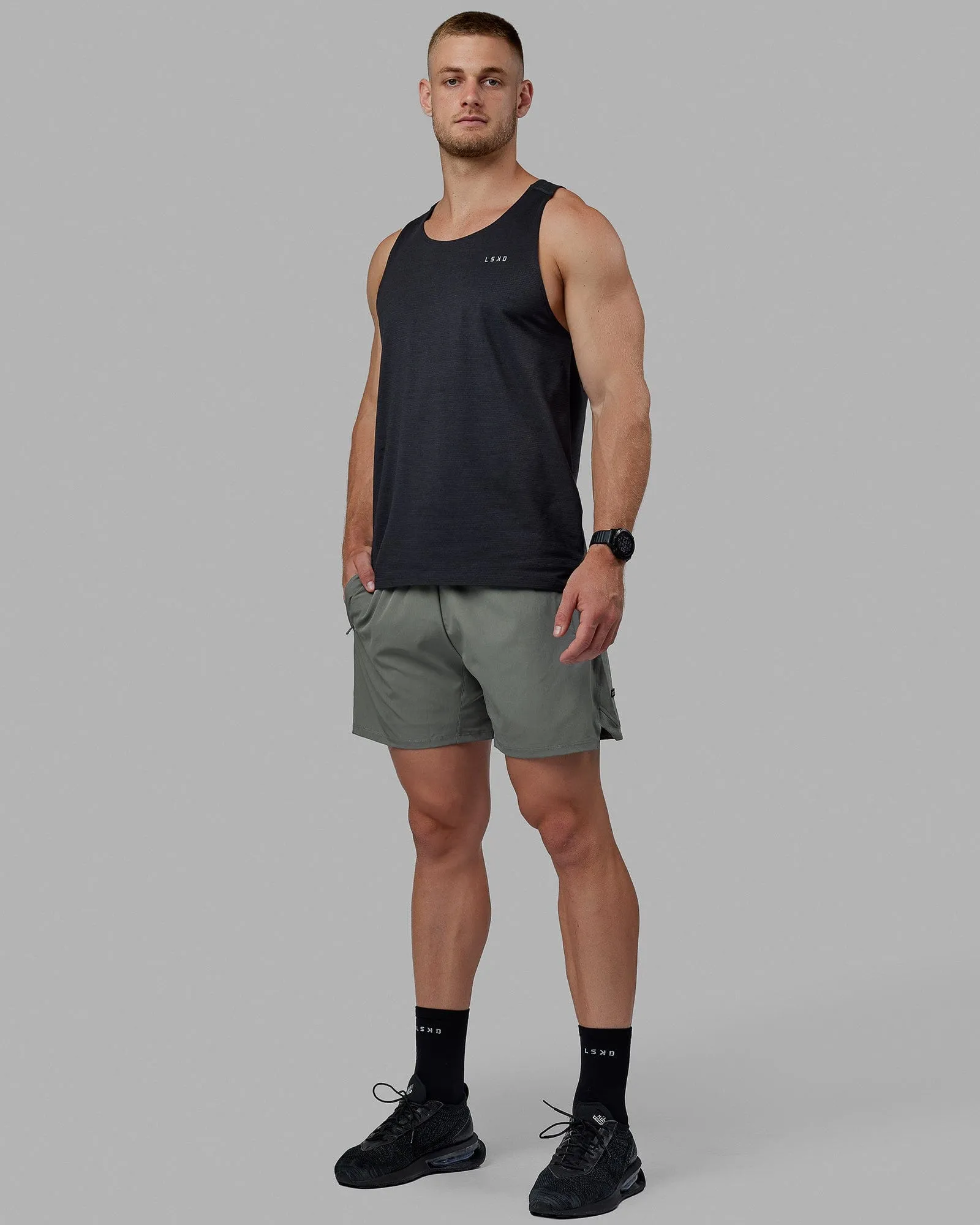 Challenger 6 Lined Performance Shorts - Graphite