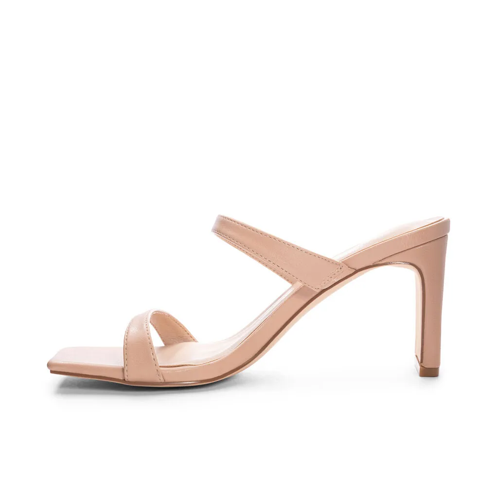 Chinese Laundry Yaya Slide Sandal - Nude