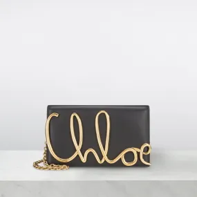 CHLOÉ The Sustainable Edit Logo Leather Chain Crossbody Bag - Black