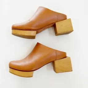 Clogs