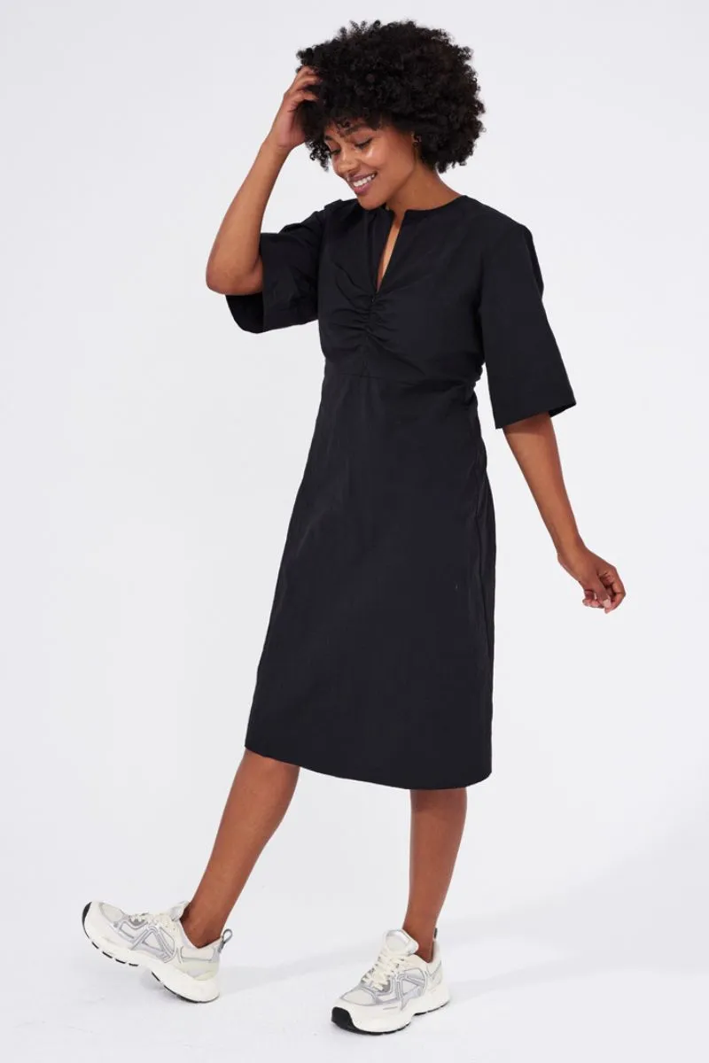 Coolest Dress | Black | Kjole fra Freequent