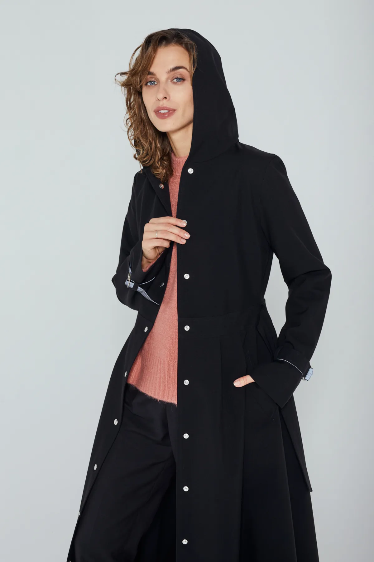 ducktail LONG RAINCOAT - black