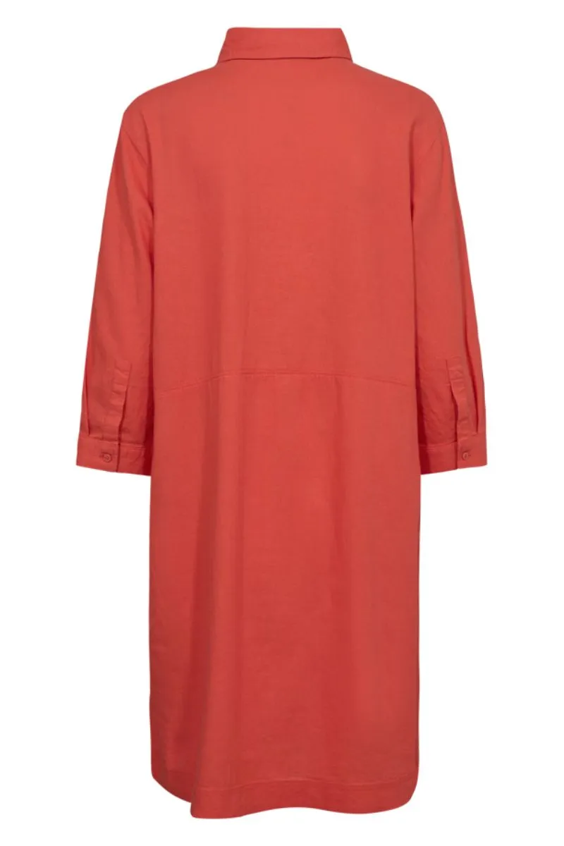 Laluna Dress | Hot Coral | Kjole fra Freequent