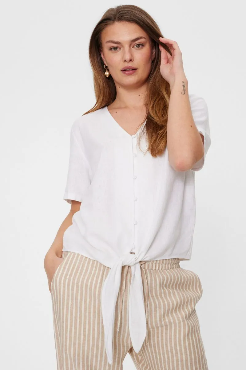 Lava Blouse 204238 | Brilliant White | Bluse fra Freequent