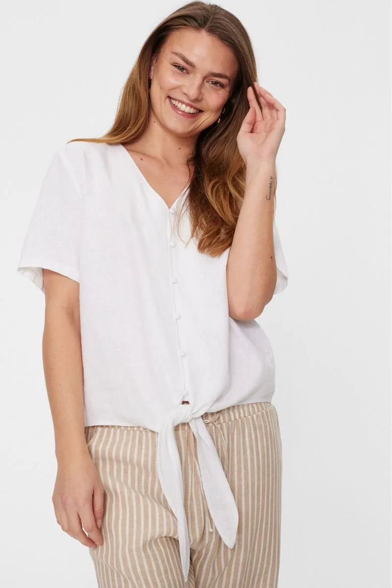 Lava Blouse 204238 | Brilliant White | Bluse fra Freequent