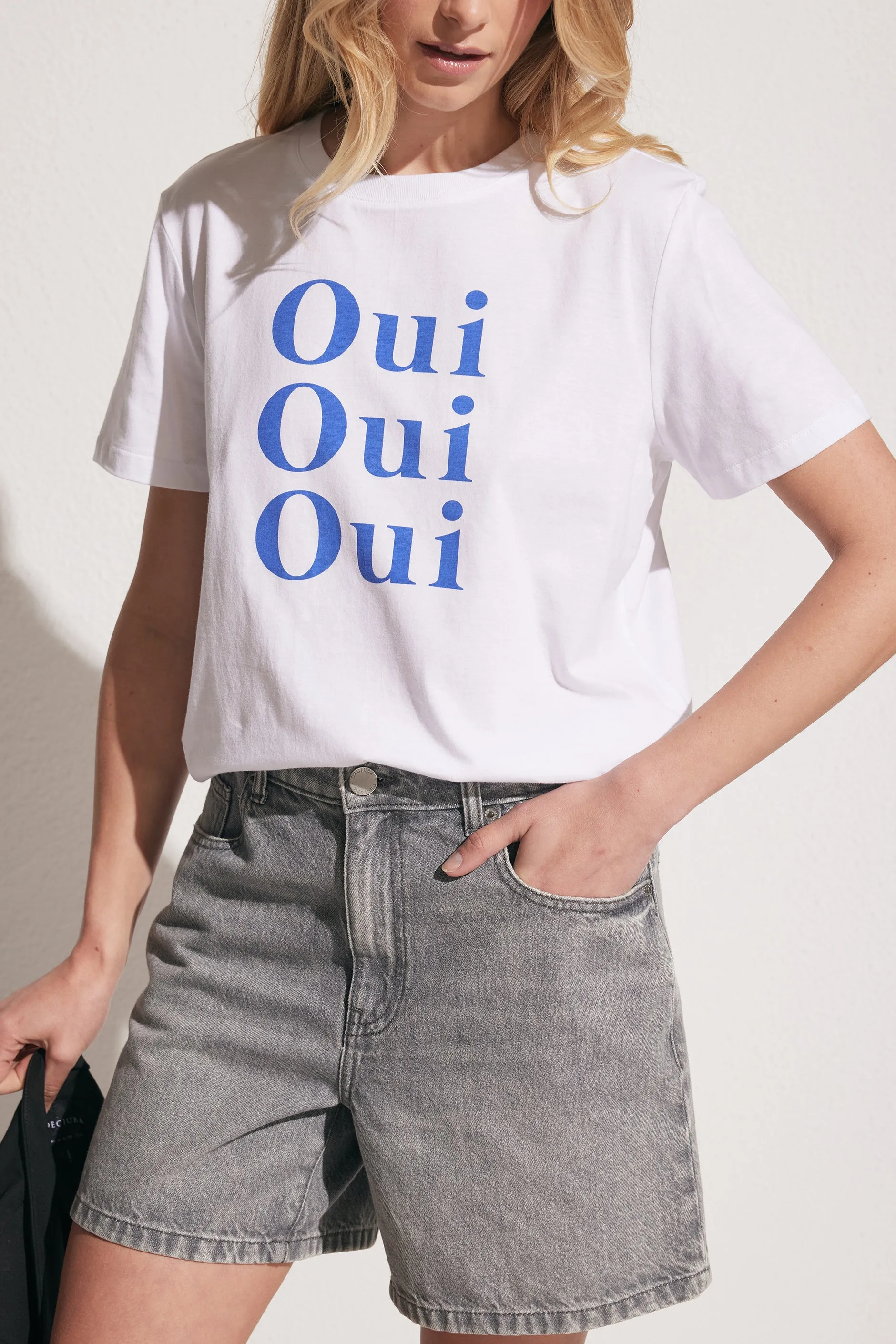 Oui Text Tee