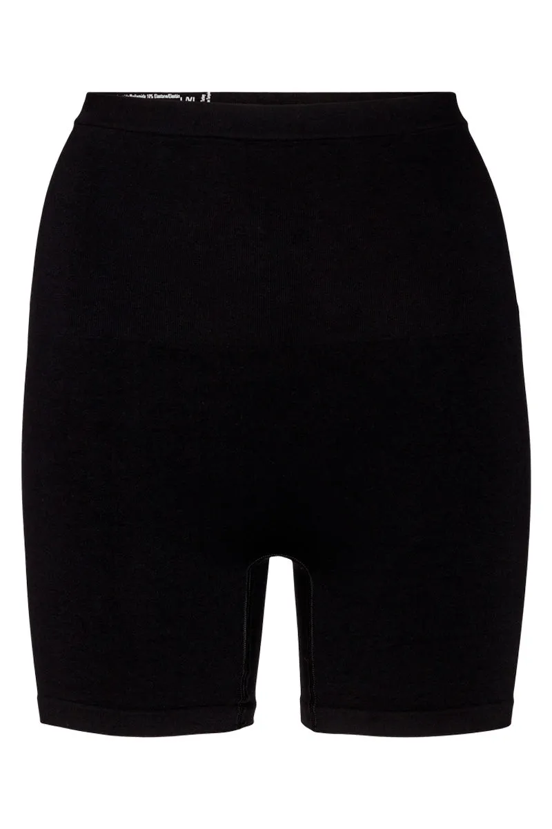 Seam Sho Sili | Black | Shorts fra Freequent