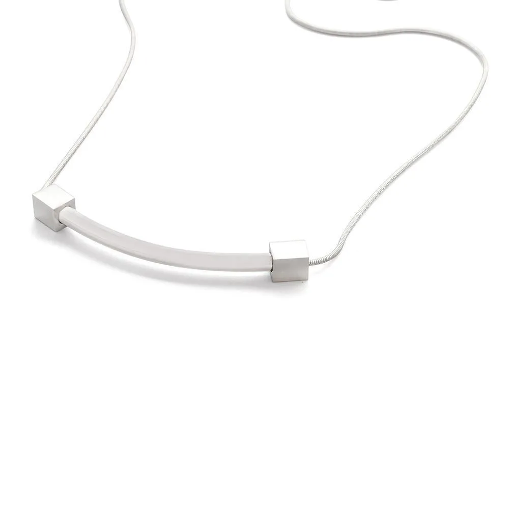 Stainless Steel Curve Bar Station Necklace