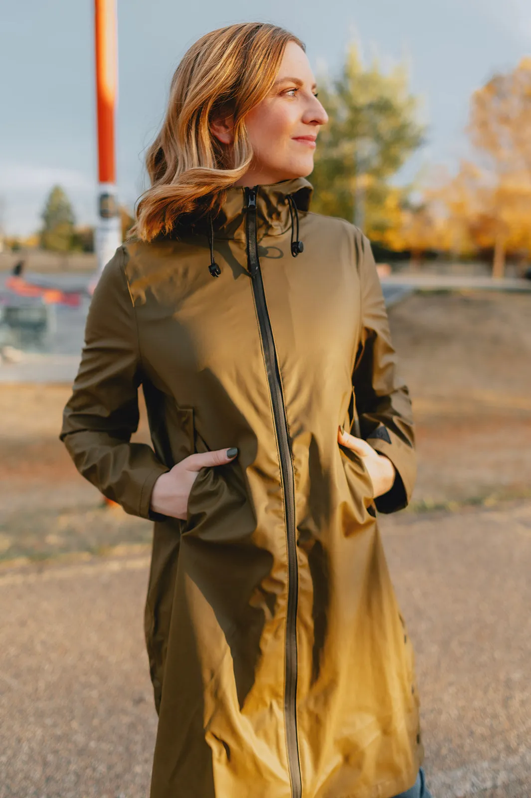 The Avan Raincoat - Olive - PLUS