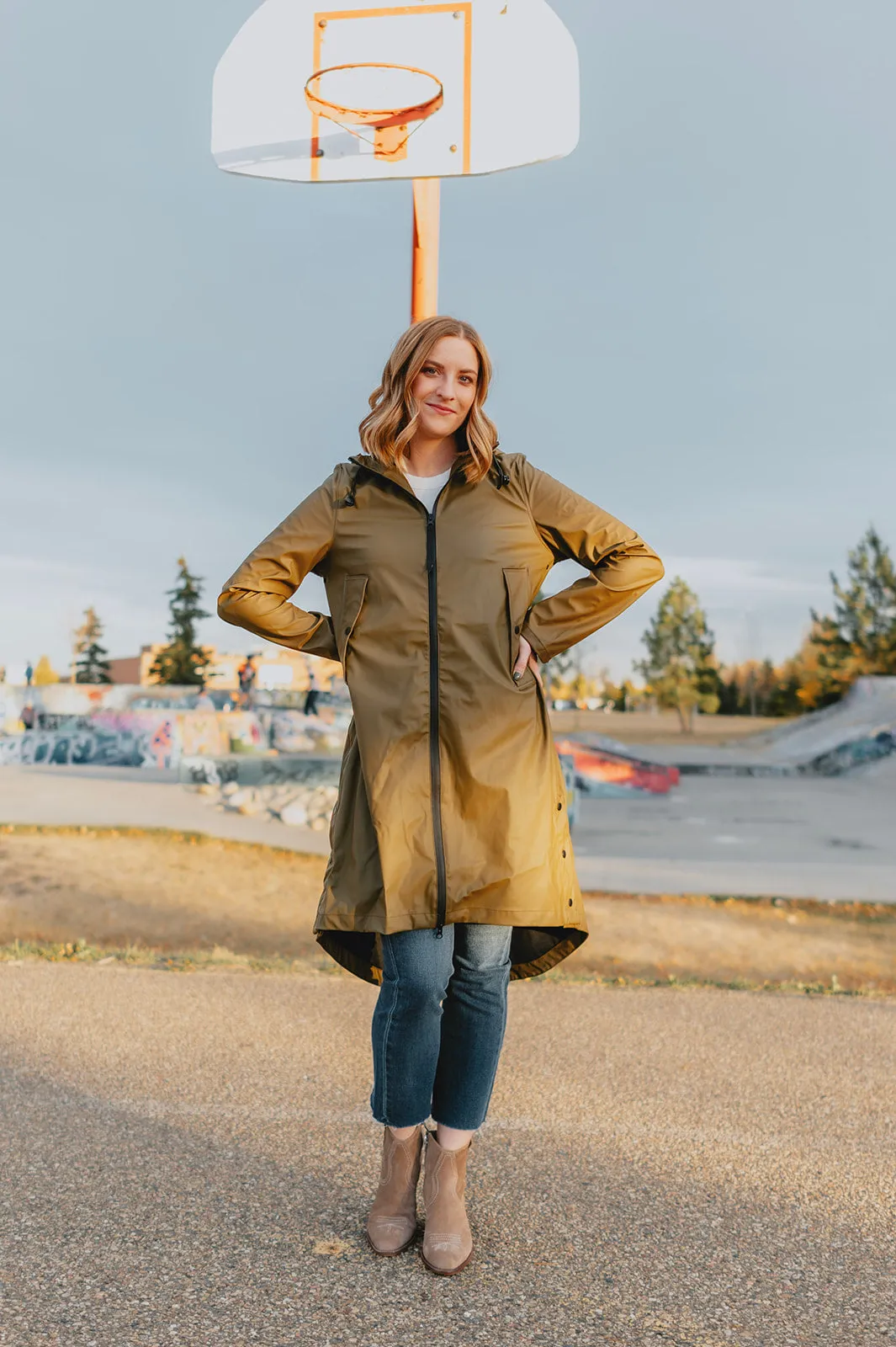 The Avan Raincoat - Olive - PLUS