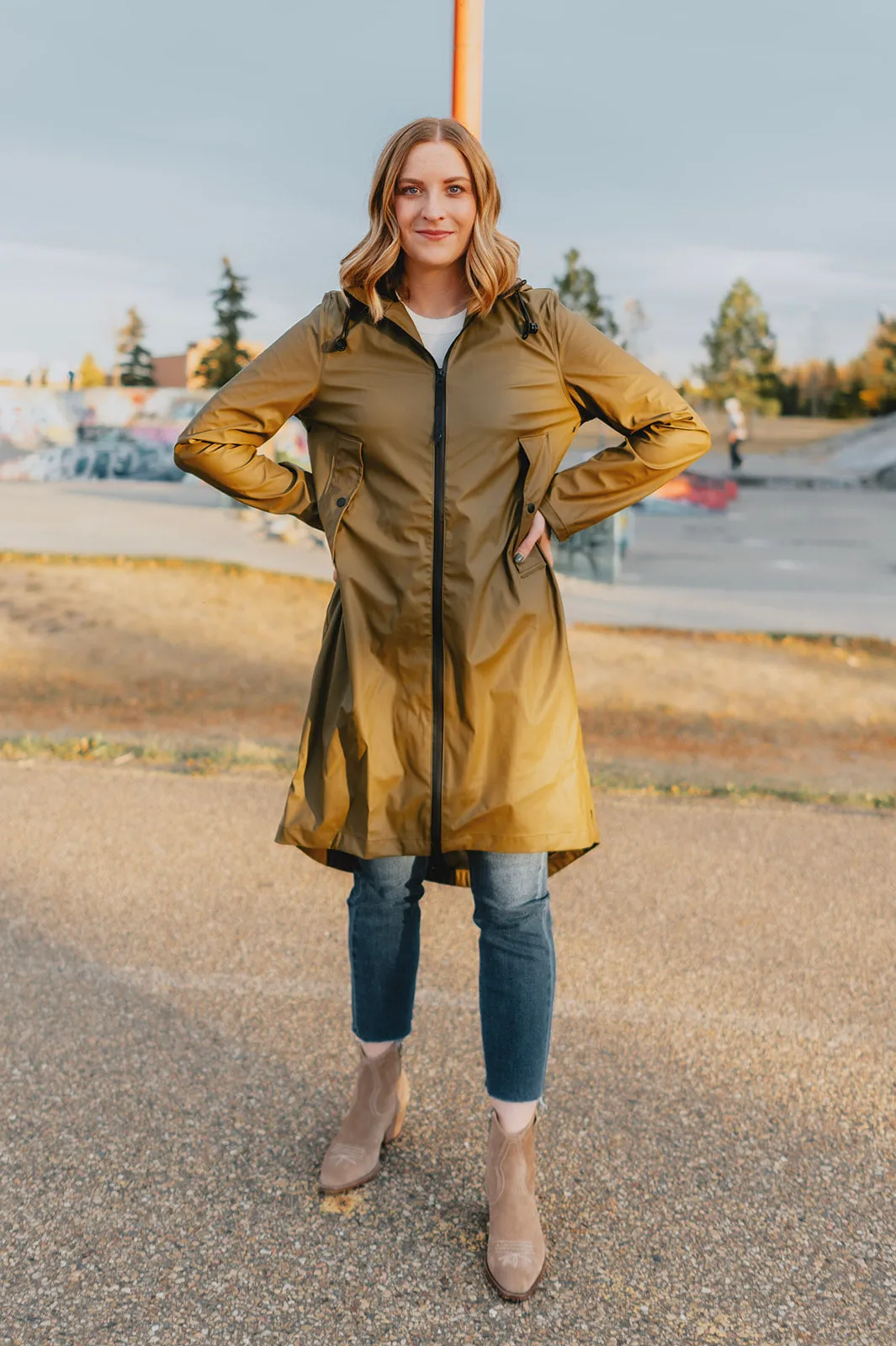 The Avan Raincoat - Olive - PLUS