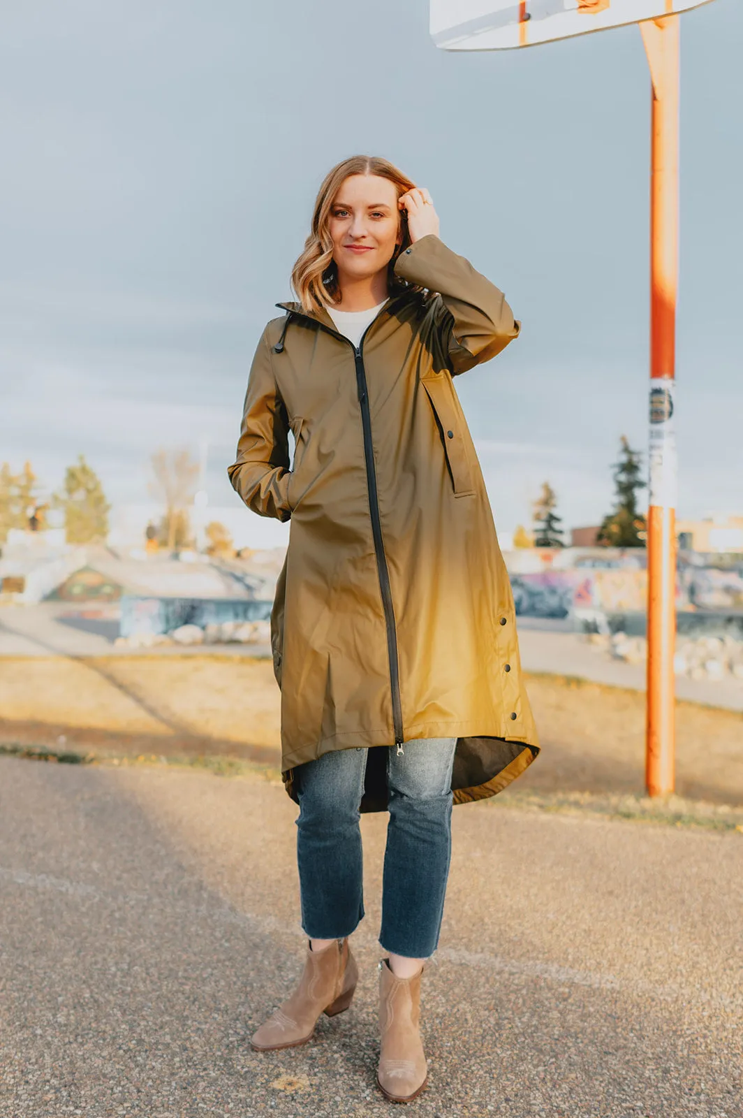 The Avan Raincoat - Olive - PLUS