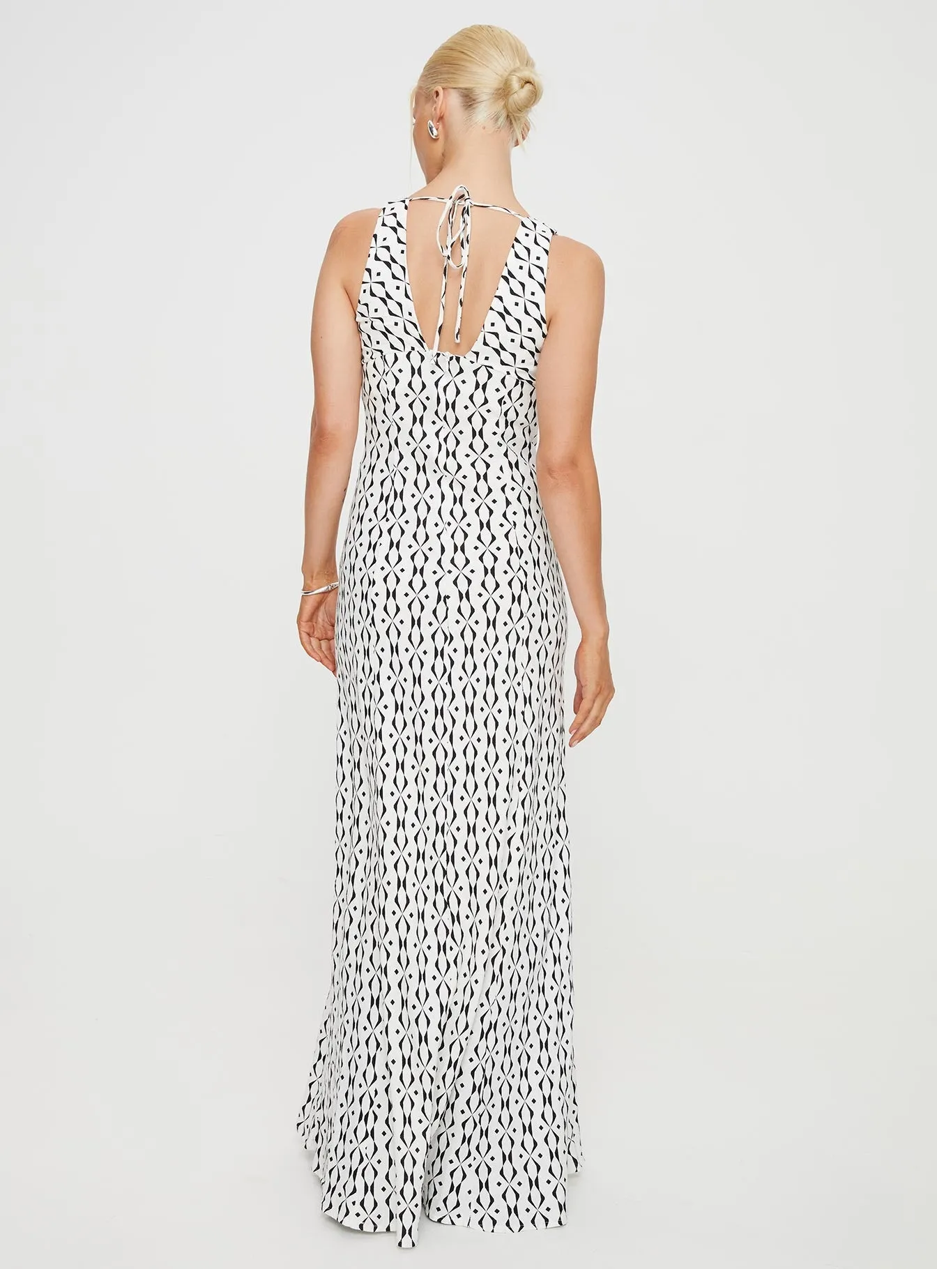 Verde Linen Blend Maxi Dress Black / White