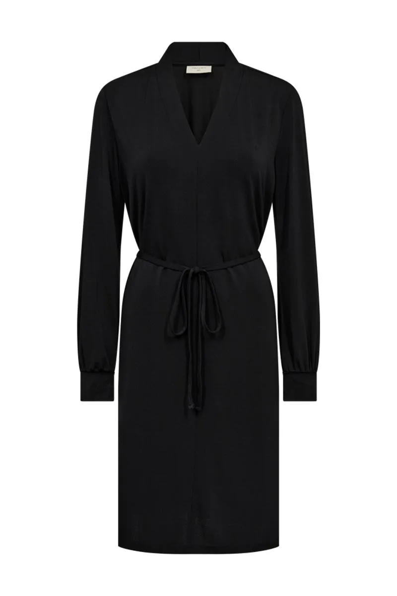 Yrsa Dress | Black | Kjole fra Freequent